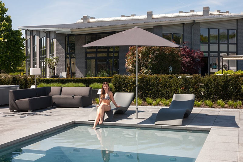 Композитные бассейны Riviera Pool с водной террасой