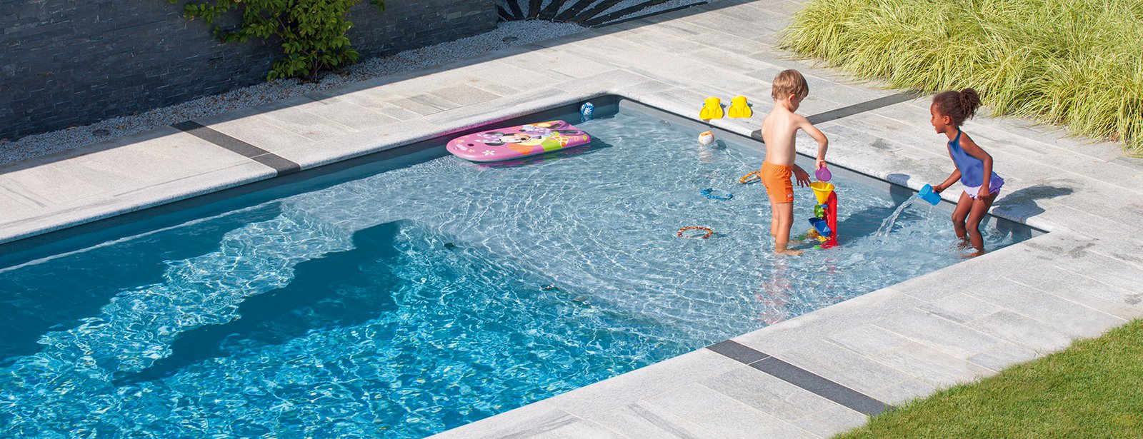 Композитный бассейн RivieraPool WETLOUNGE